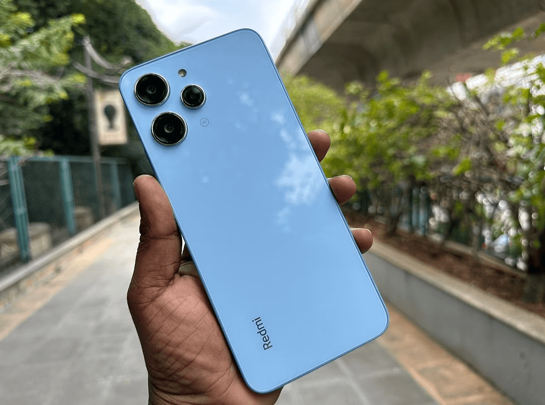 Redmi 12 və Onun Rəqabətləri: Büdcə Dostu Telefonların Müqayisəsi