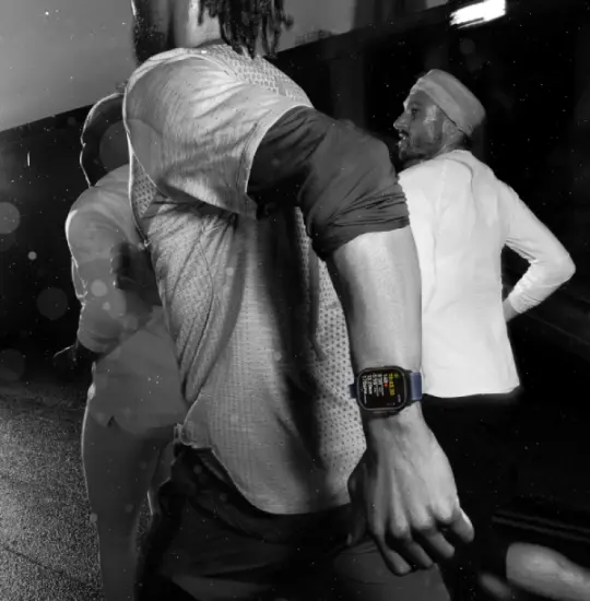 Apple Watch Ultra 2 GPS + Cellular 49mm Black Titanium Case  with Black Ocean Band Outlet (Demo)